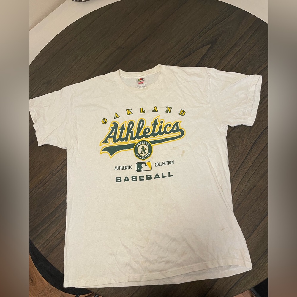 Vintage Oakland A’s tee size XL